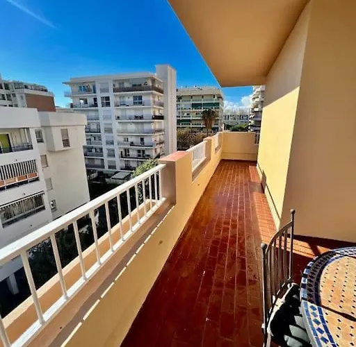 Апартаменти Center Flat